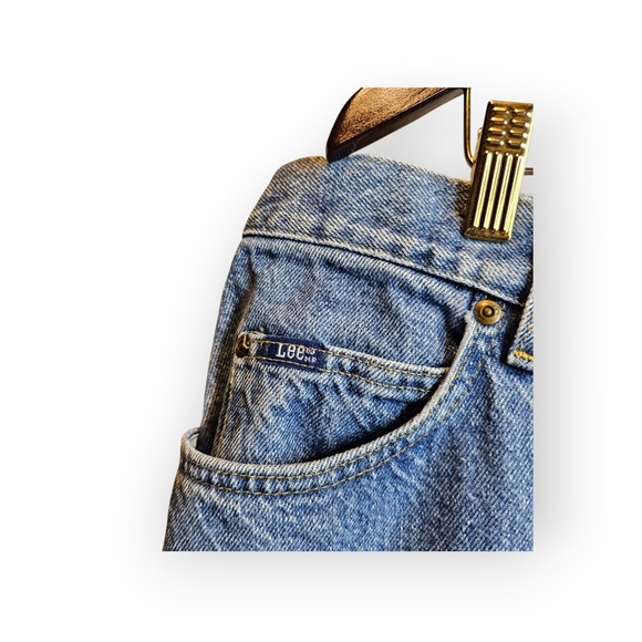 Lee Relaxed Fit Straight Leg Jeans - Size 24W - Picture 4 of 7